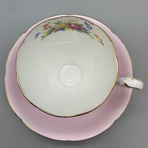 Vintage Royal Grafton Pink Floral Bouquet Tea Cup and Saucer Gold Trim - Picture 13 of 16